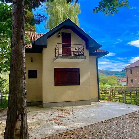 Vikendica Na Drini Hébergement de vacances *